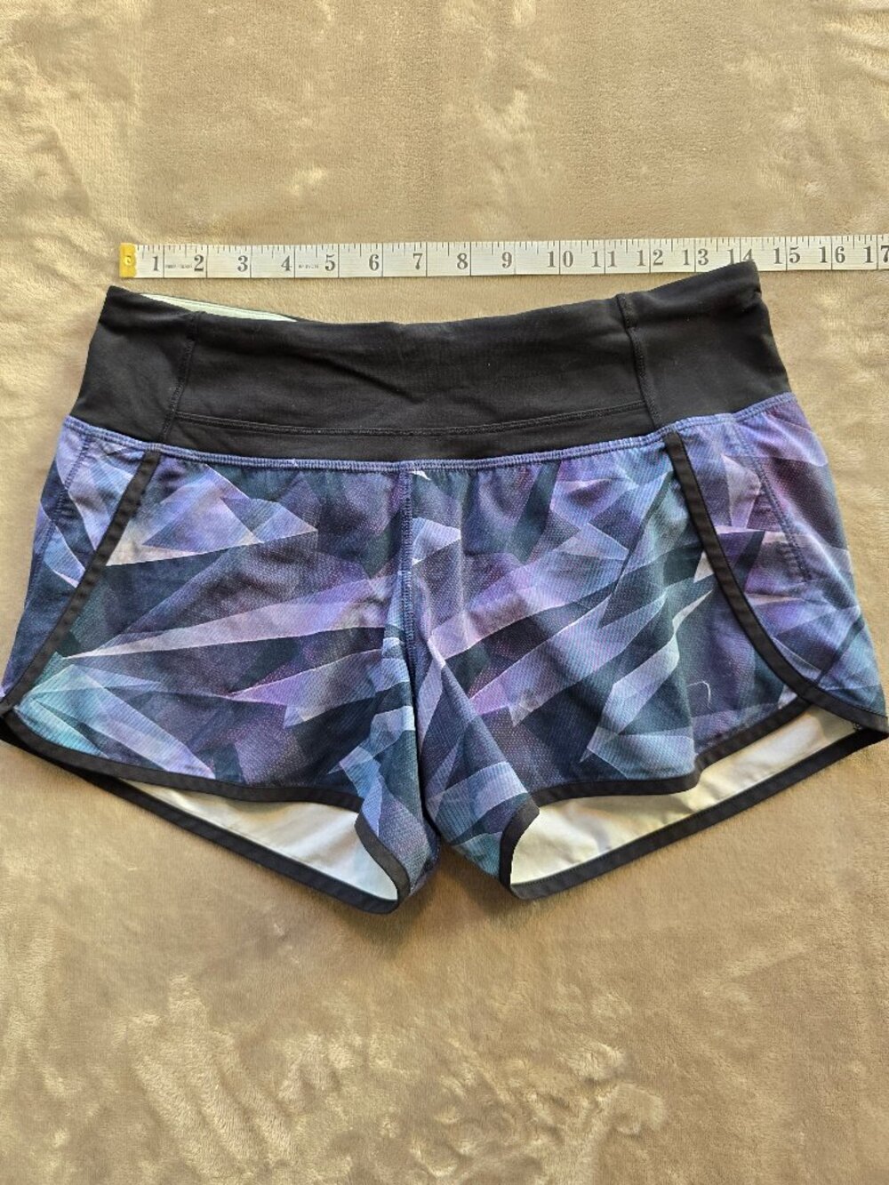 Lululemon athletic running shorts purple tones size 4 - Picture 1 of 6